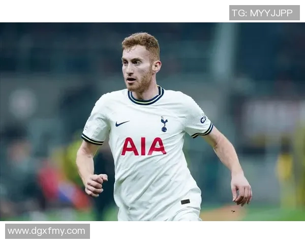 二号球衣球星的传奇之路：从默默无闻到足球场上的璀璨明星